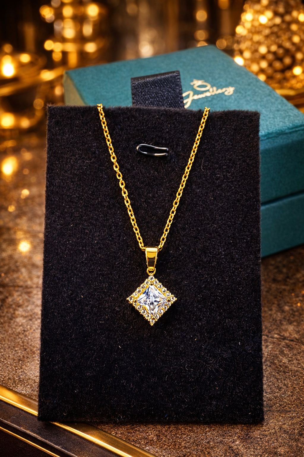 Luxe Square Crystal Gold Chain
| ₹ 565