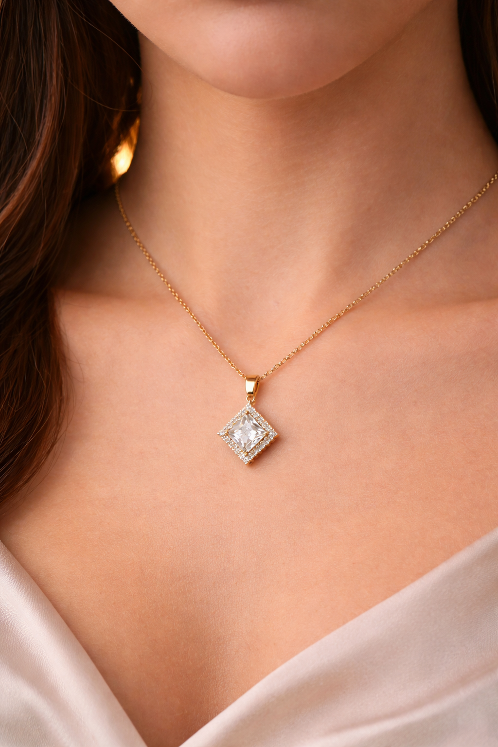 Luxe Square Crystal Gold Chain
| ₹ 565
