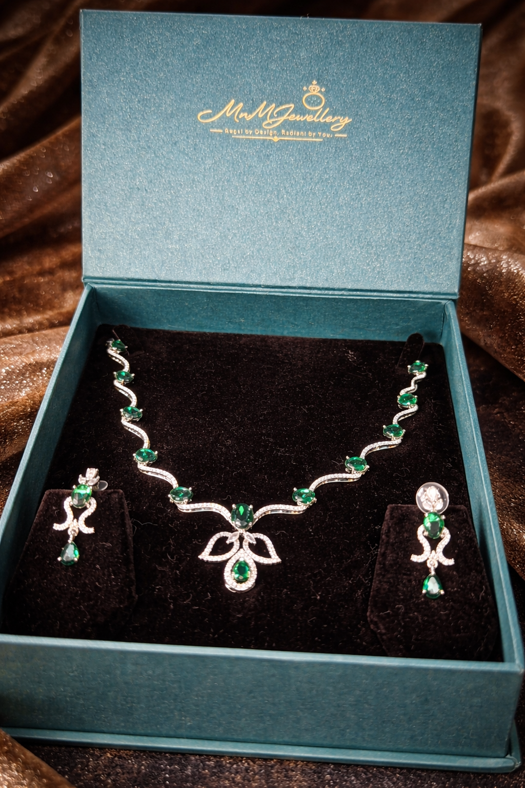 Emerald Royale Serpentine AD Set | ₹ 1999